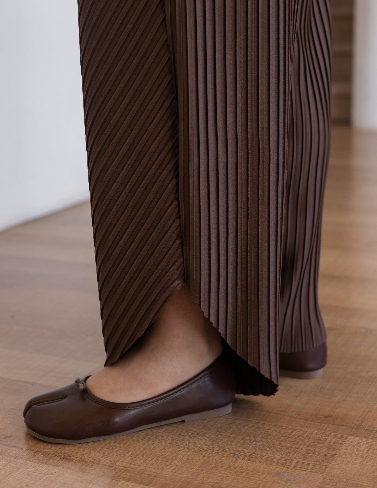 Pleated Set - Brown