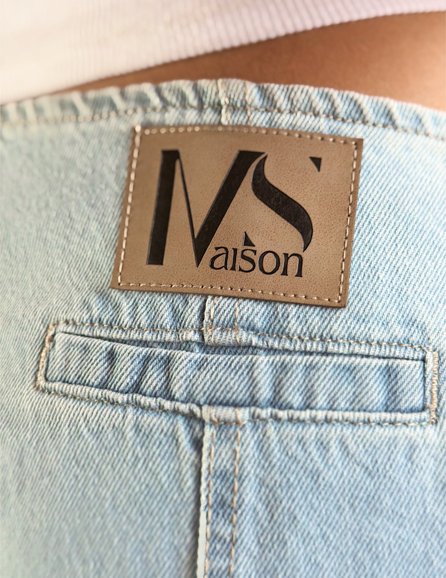 Sculpt Fit Balloon Denim Pants