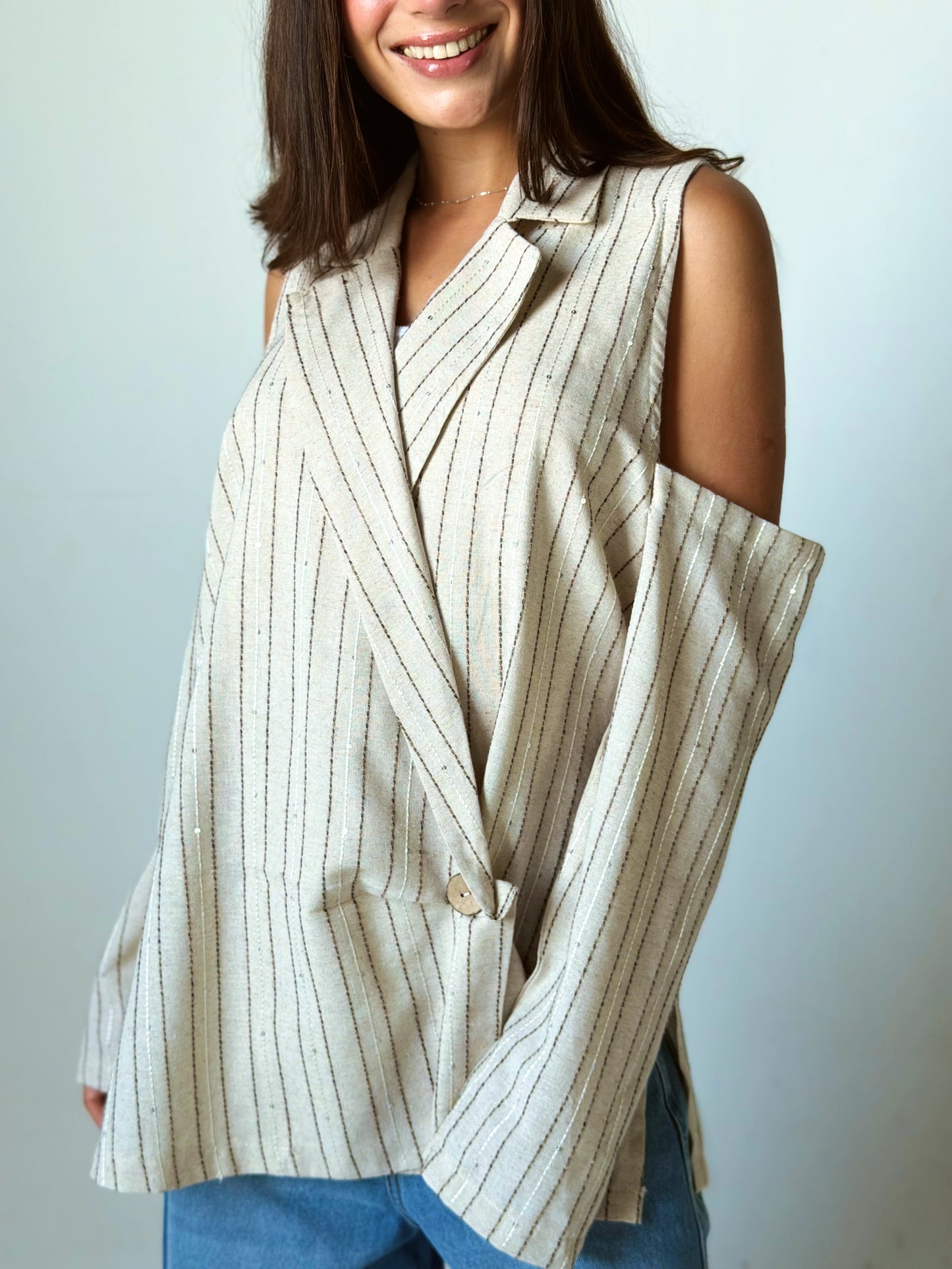 Linen Shoulder Cut Sculpt Blazer