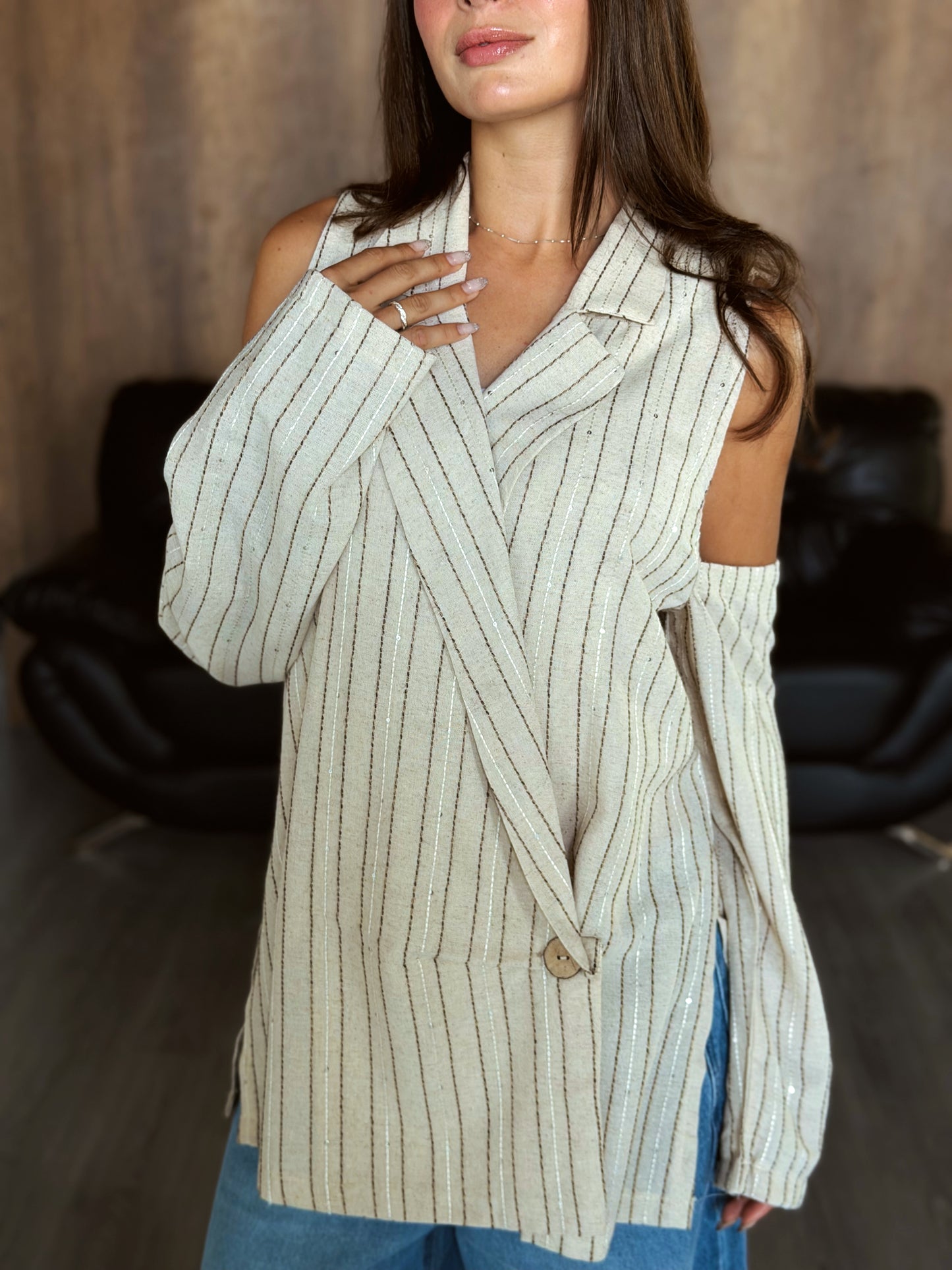Linen Shoulder Cut Sculpt Blazer